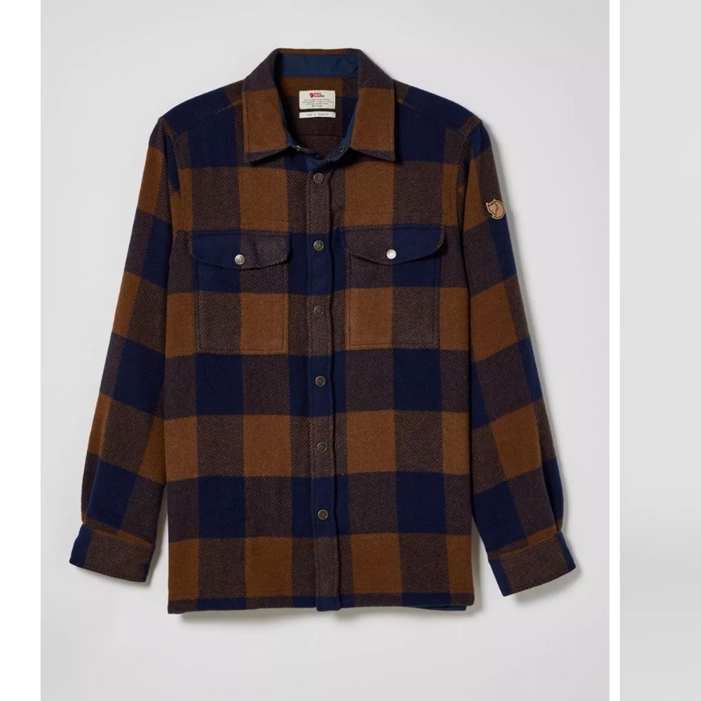Fjallraven Men’s Brown and Navy Plaid Lightweight Shirt Jacket - Picture 2 of 11